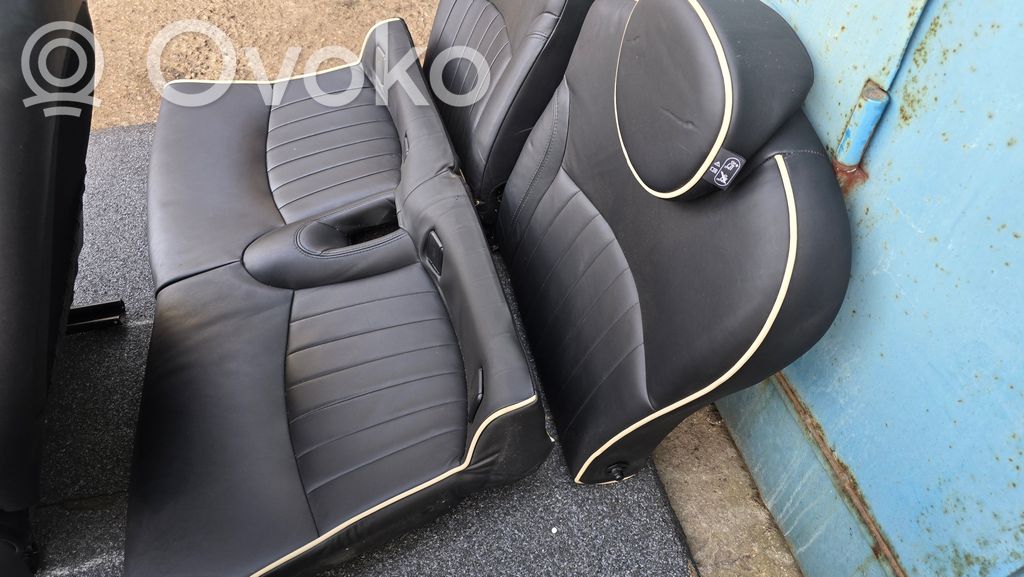 Salona daļu komplekts