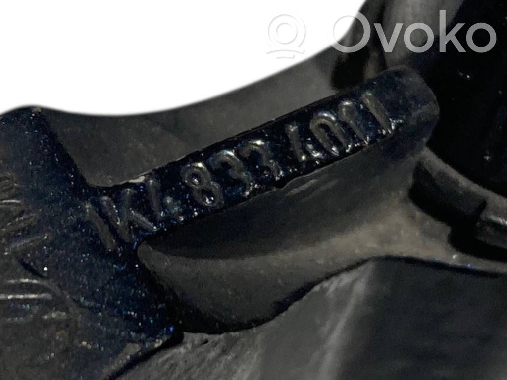 Aizmugurē augšējā vira (eņģe)