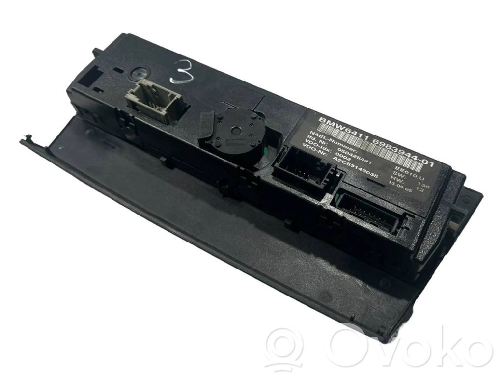 Air conditioning / climate control / interior heating control unit (in the passenger compartment)