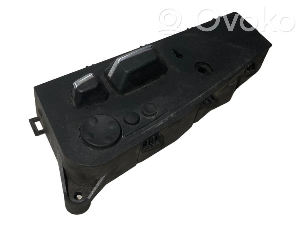 Seat adjustment switch(es)