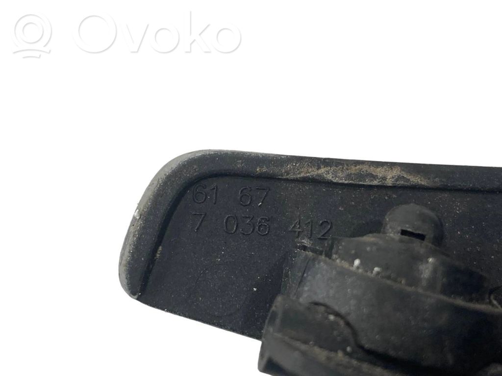 Lukturu mazgātāja sprausla (-as)