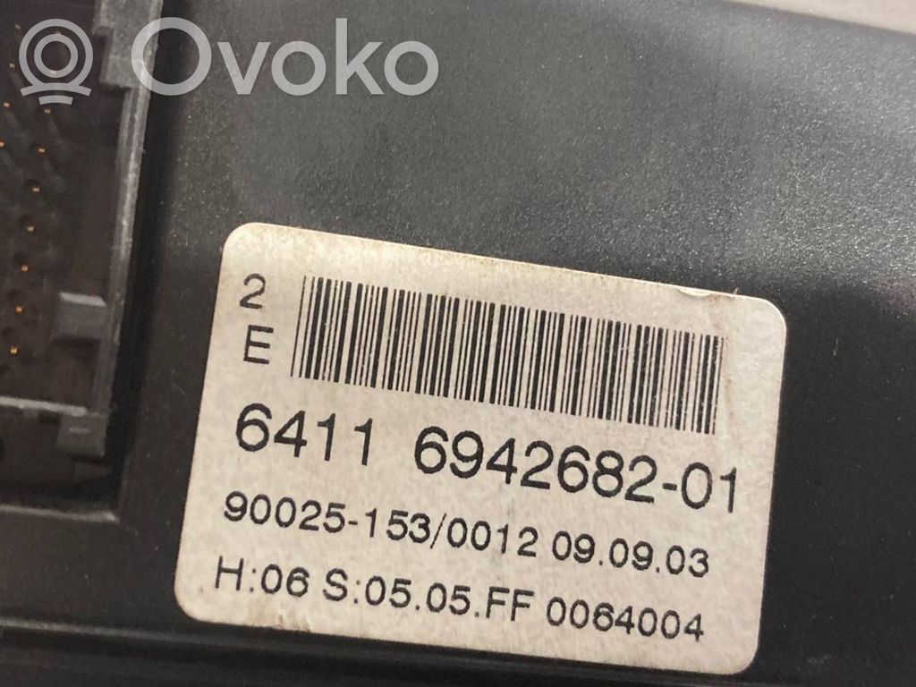 Gaisa kondicioniera / klimata kontroles / salona apsildes vadības bloks (salonā)