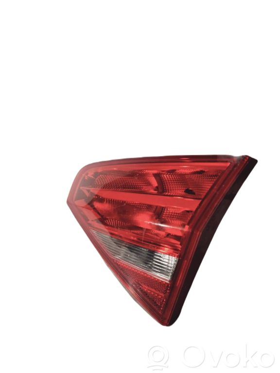 Taillight in the hood