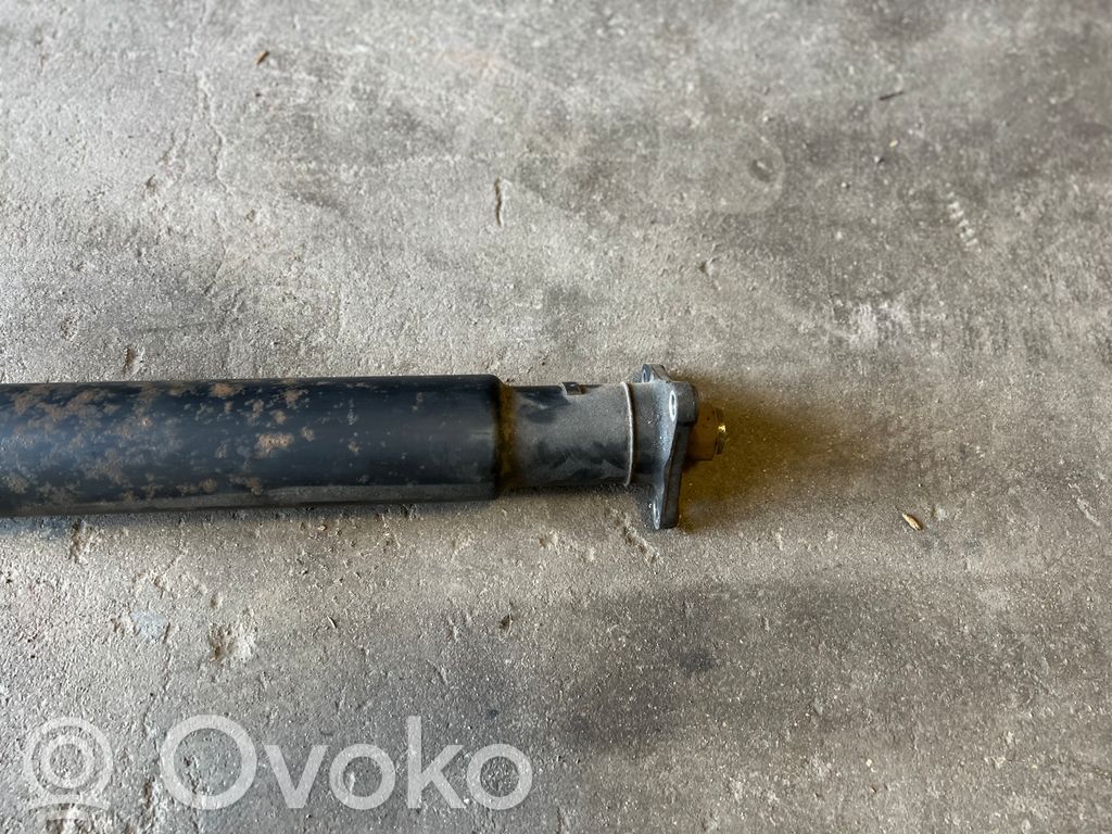 Задний карданный вал