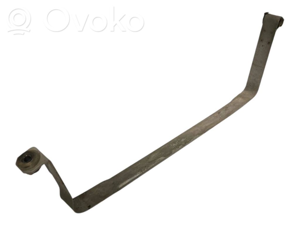 Degvielas tvertnesturētājs (-i)