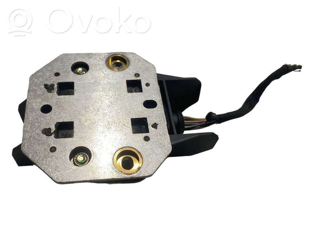 Akseleratora elektriskais regulators (pedālis)