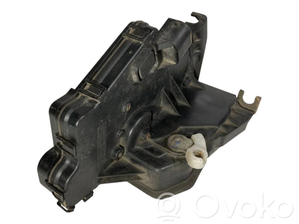 Front lock