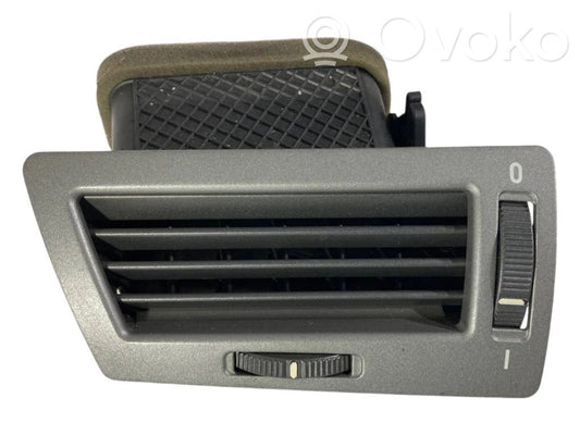 Side air grille