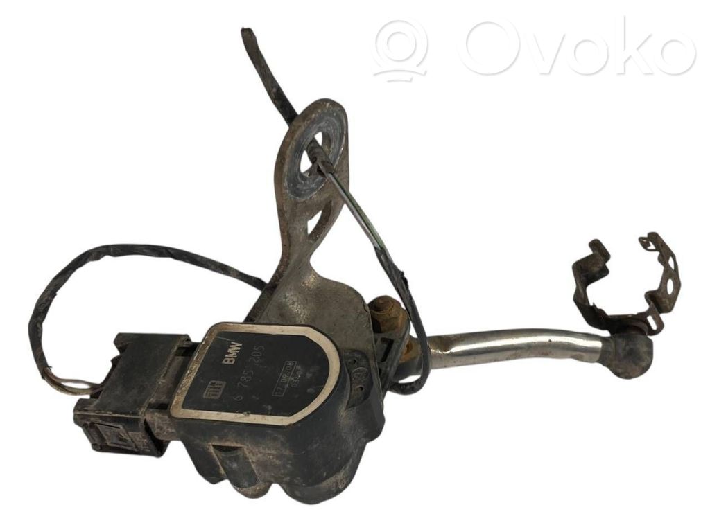 Augstuma sensors (priekšējo lukturu)