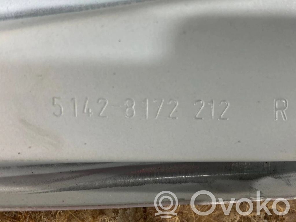 Apšuvums aizmugurējām durvīm