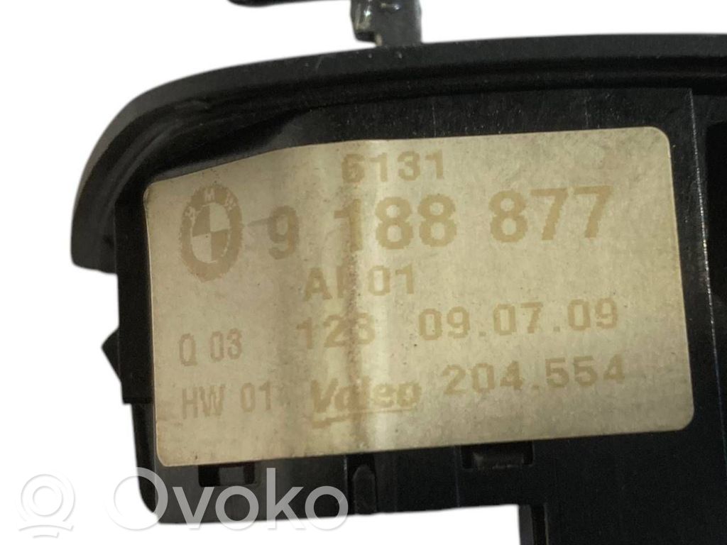 Stūres augstuma vadības slēdzis