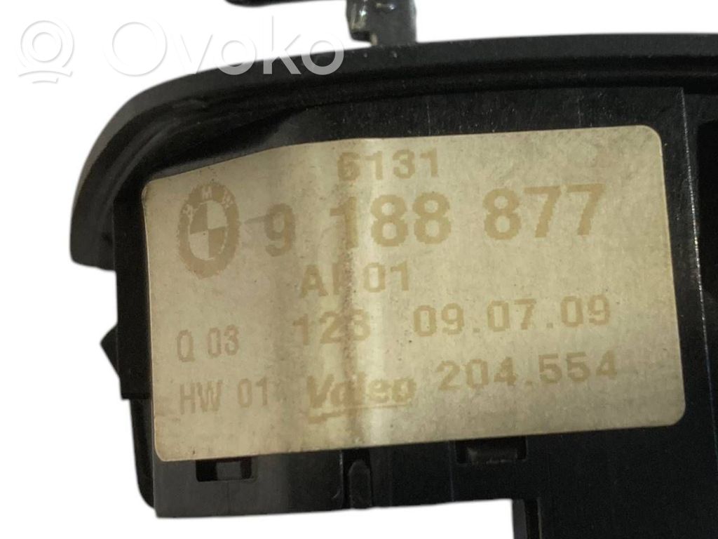 Stūres augstuma vadības slēdzis