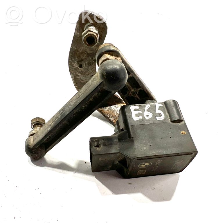 Augstuma sensors (priekšējo lukturu)