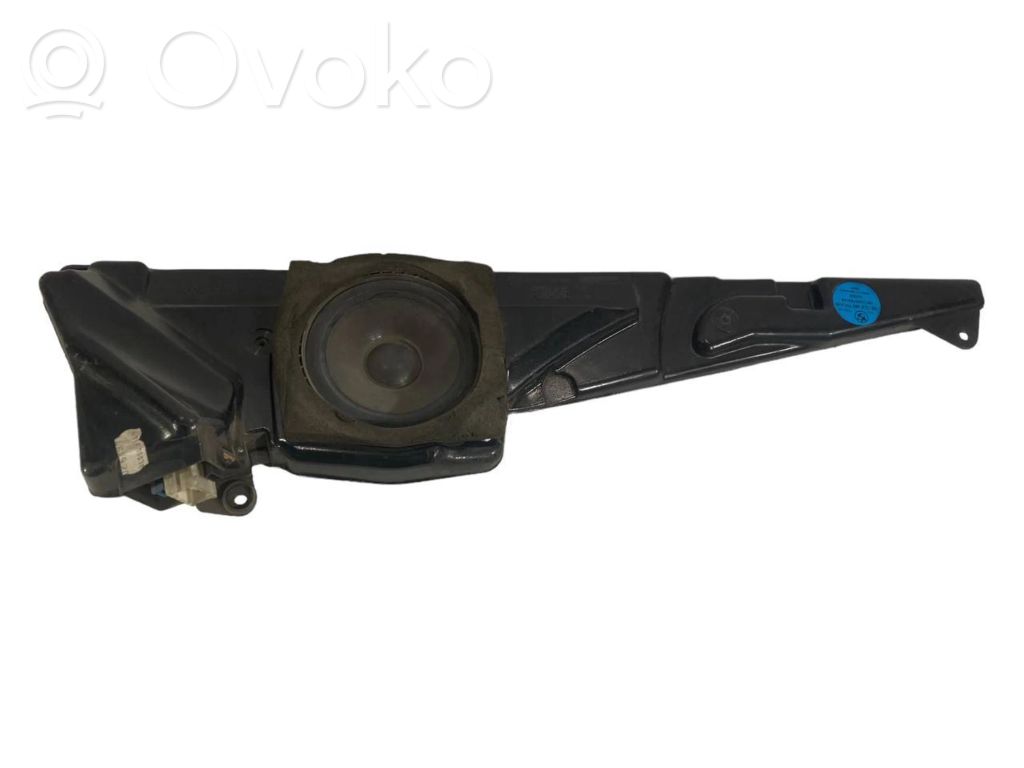 Skaļrunis (-i) priekšējās durvīs