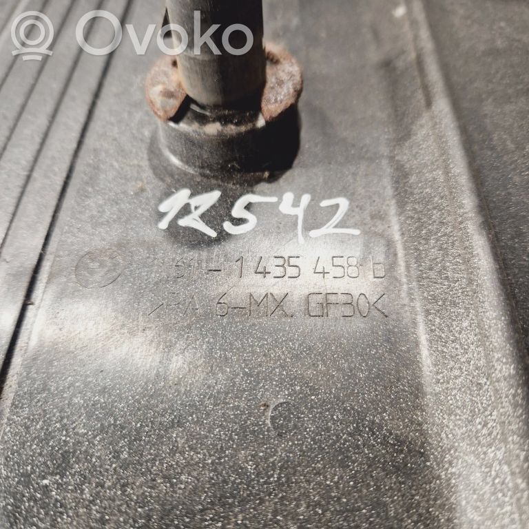 Крышка двигателя (декоративная отделка)