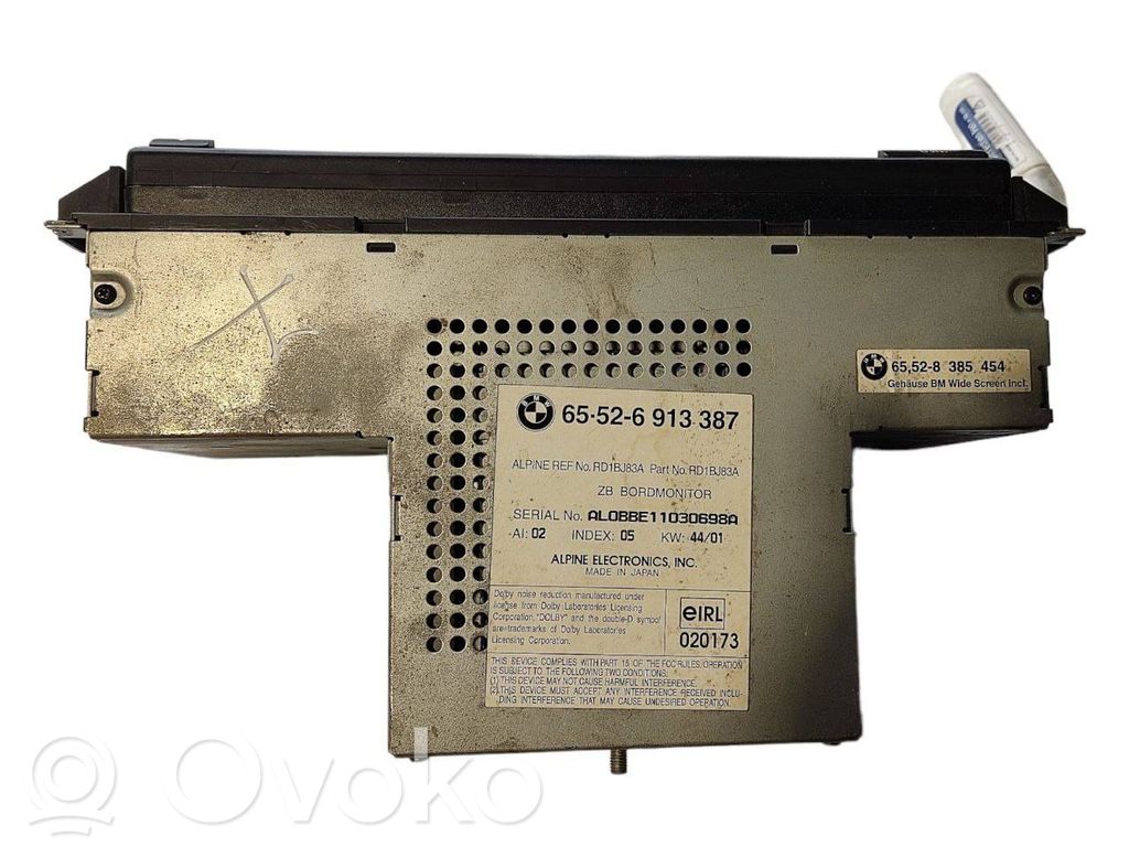 Radio / CD/DVD player / navigation