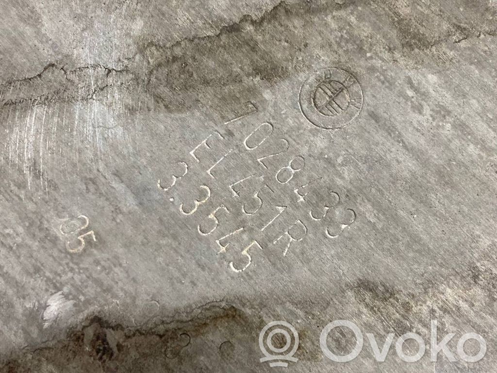 Dzinēja apakšas aizsargs