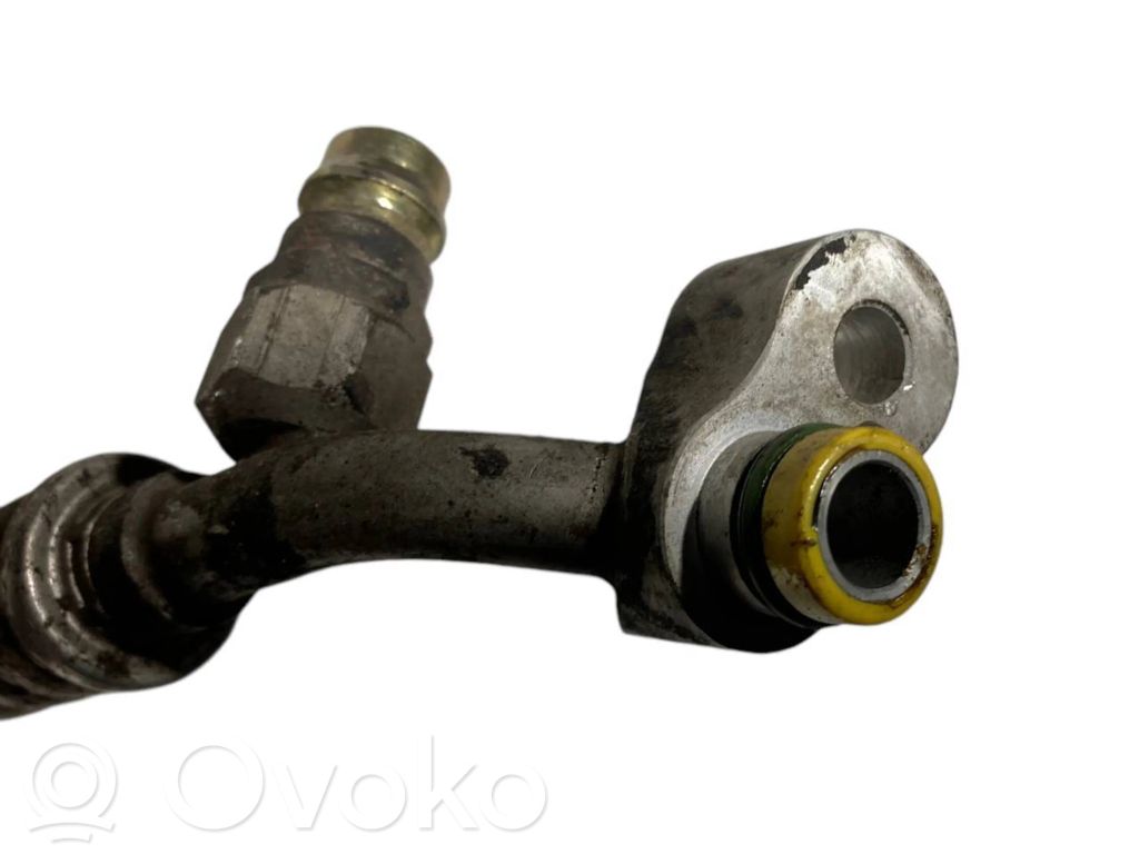 Air conditioner pipe(s) / hose(s)