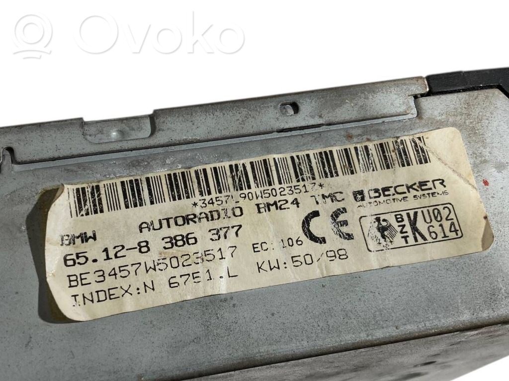 Radio / CD/DVD atskaņotājs / navigācija