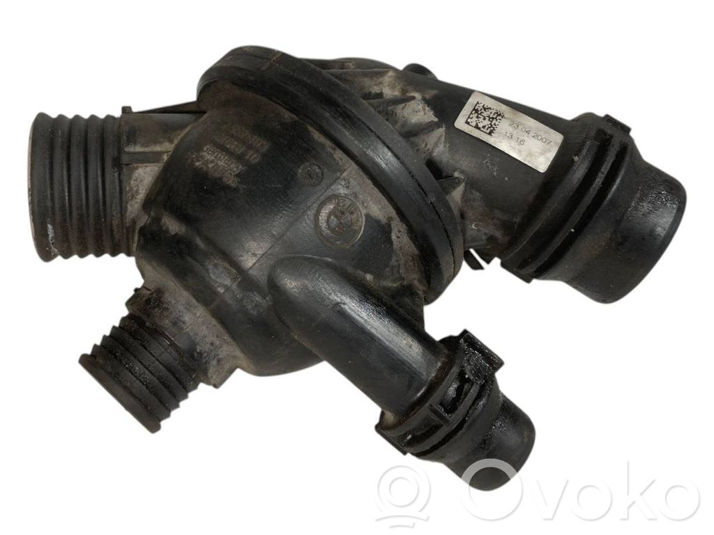 Thermostat / thermostat housing