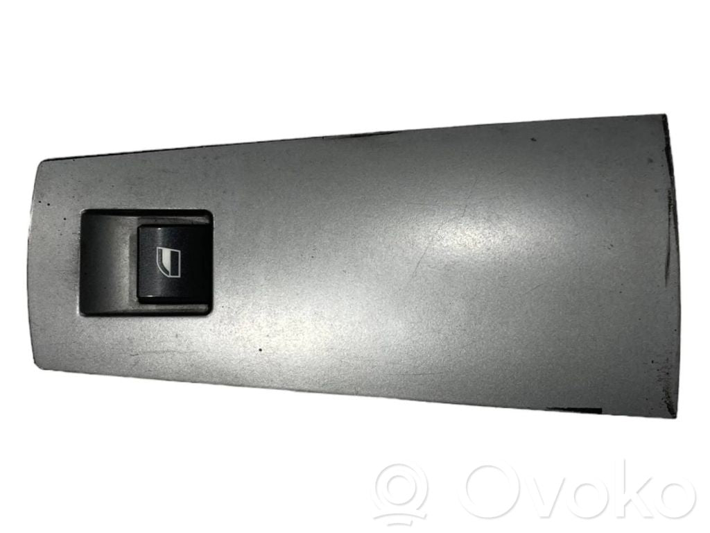 Power window switch