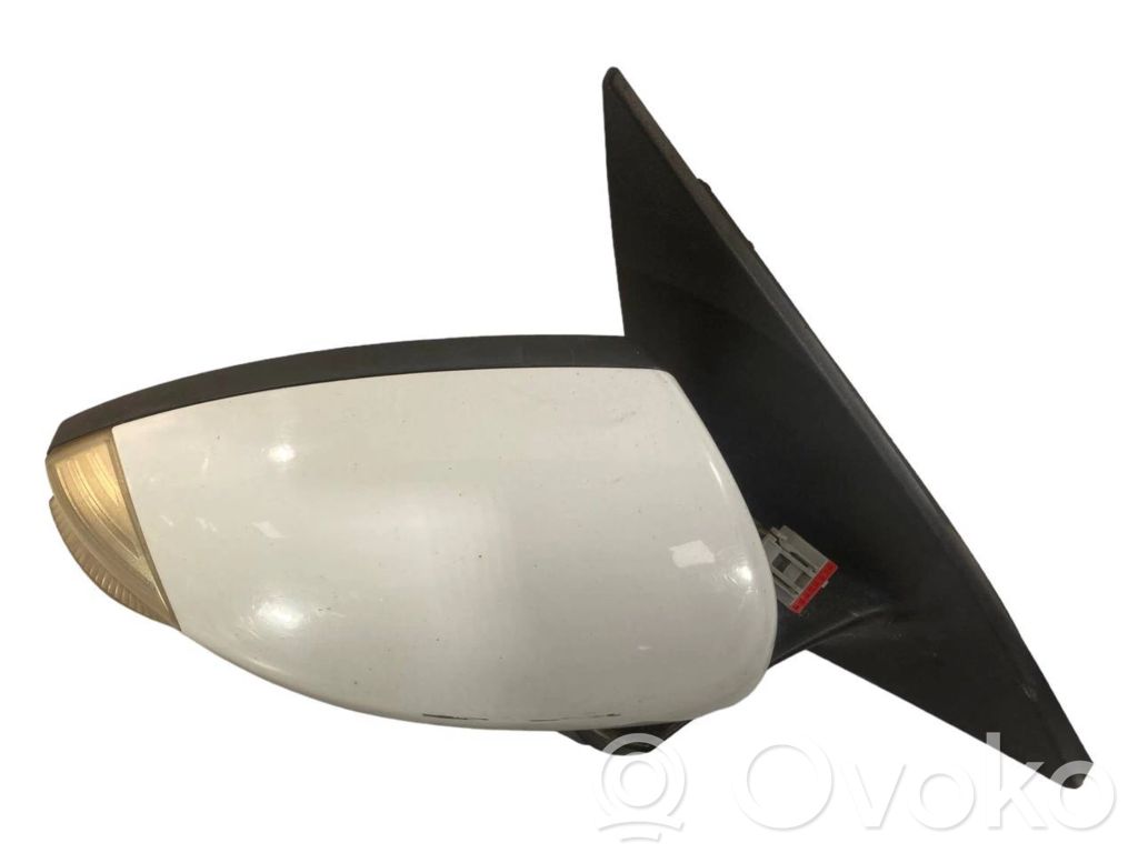 Mirror (electrically controlled)