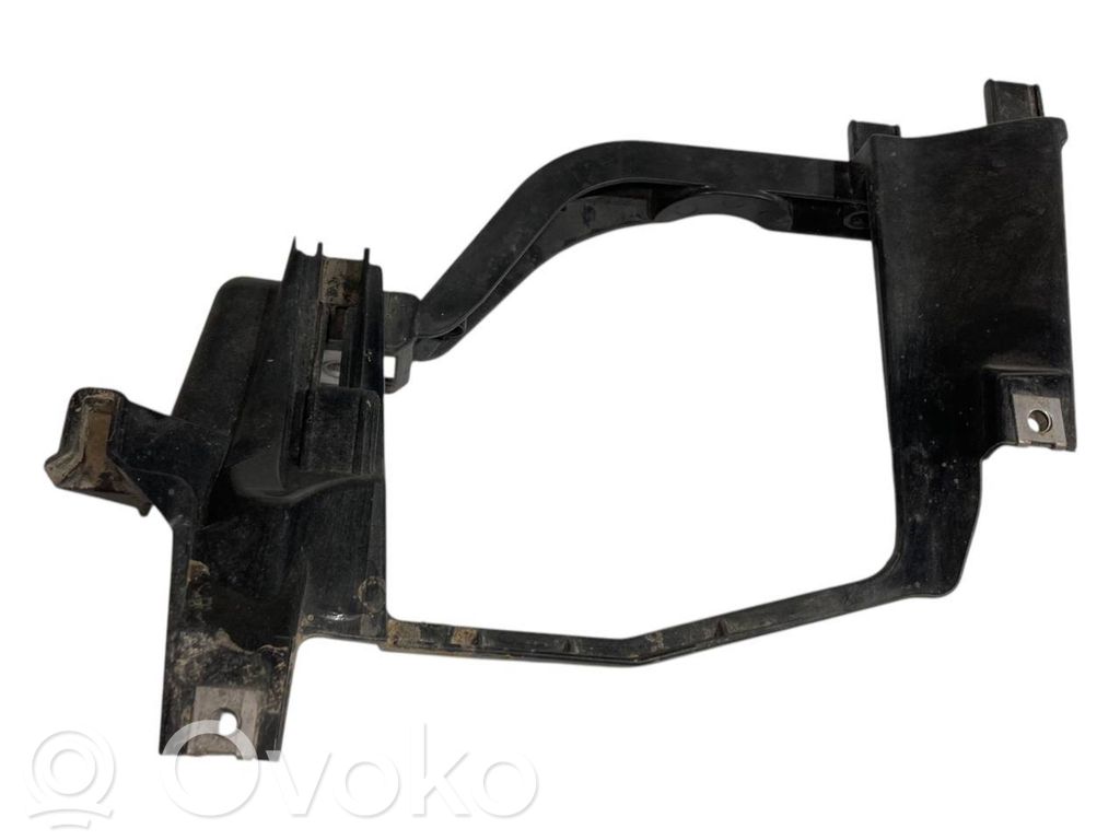 Priekšējā luktura turētājs