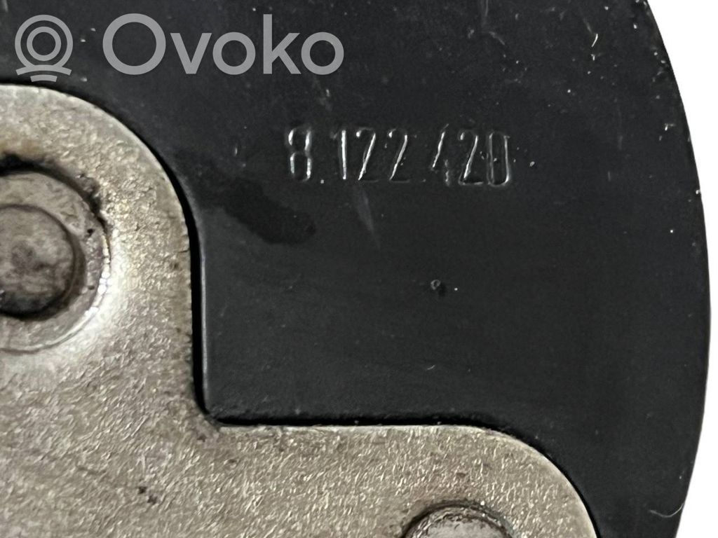 Замок сзади