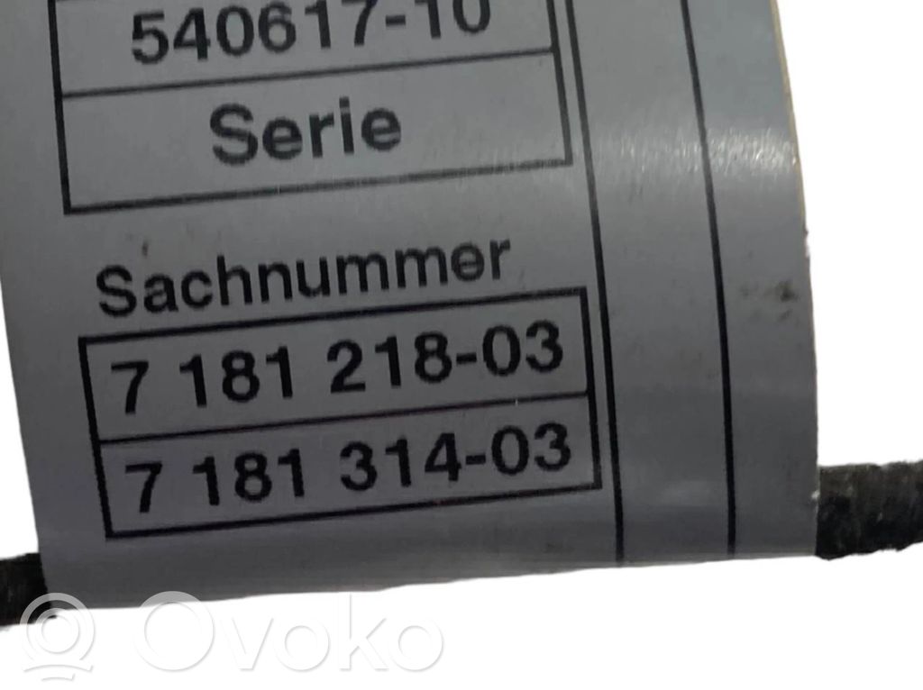 Aizmugurējo durvju vadu instalācija