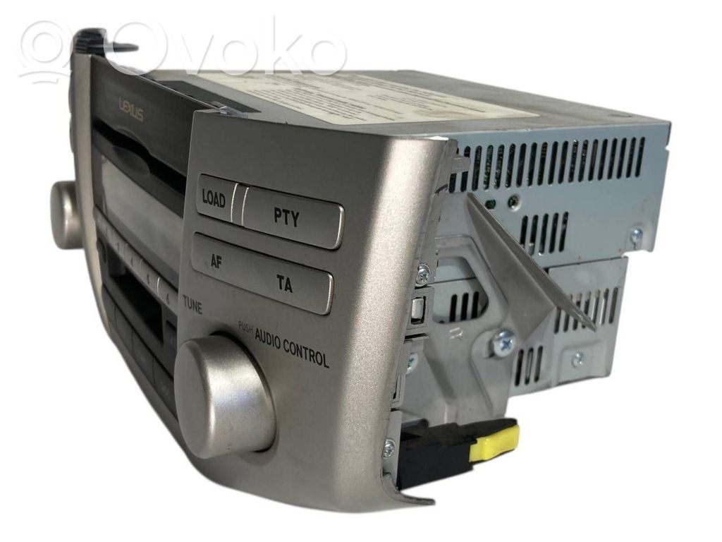 Radio / CD/DVD atskaņotājs / navigācija