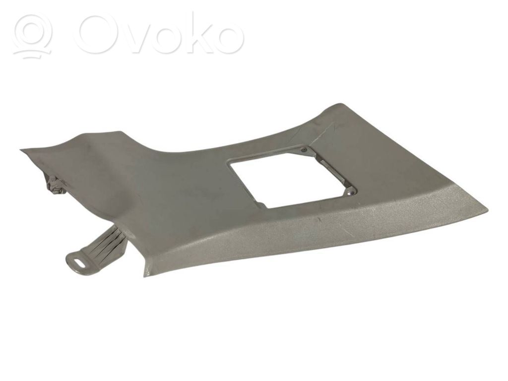 (D) statņa dekoratīvā apdare (augšdaļa)