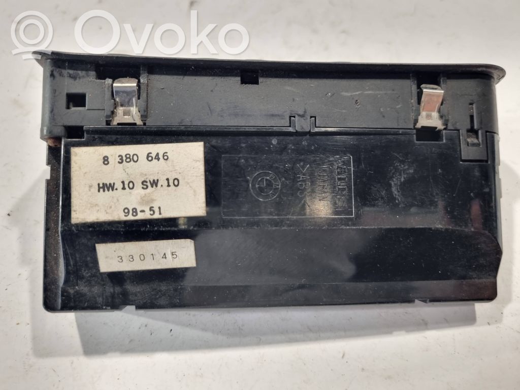 Window lift control switch(es)