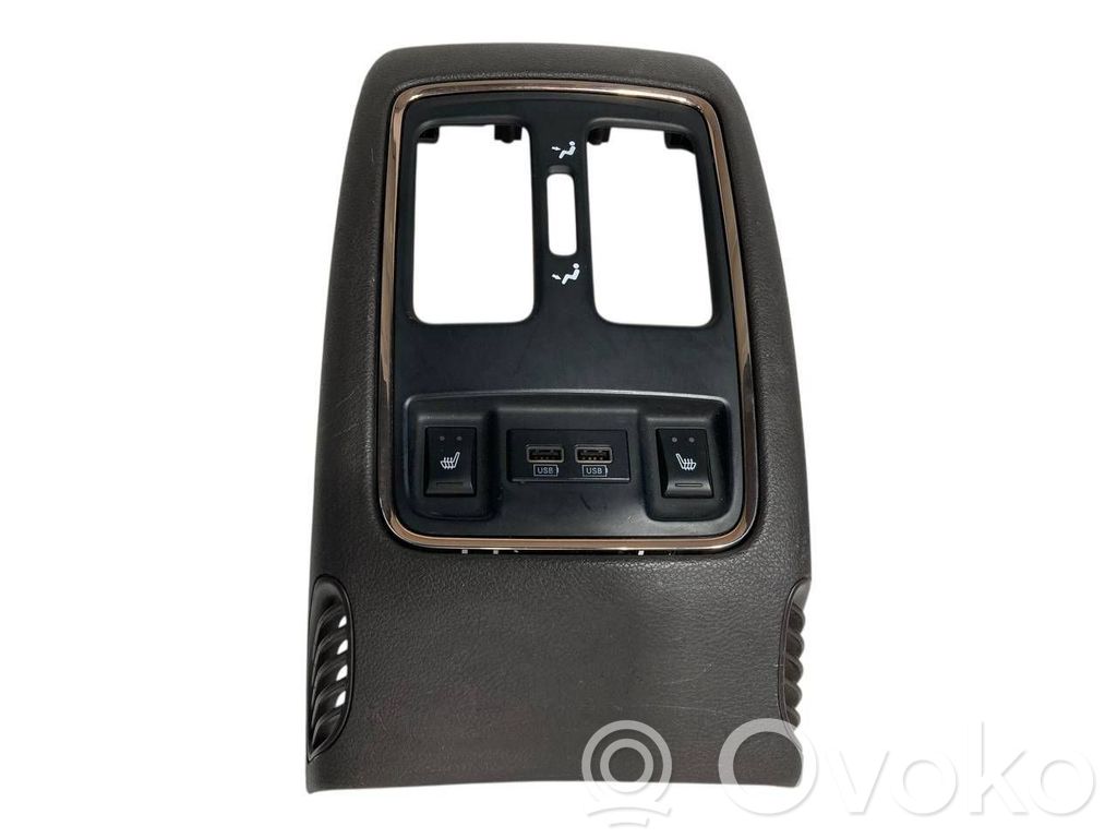 USB savienotājs