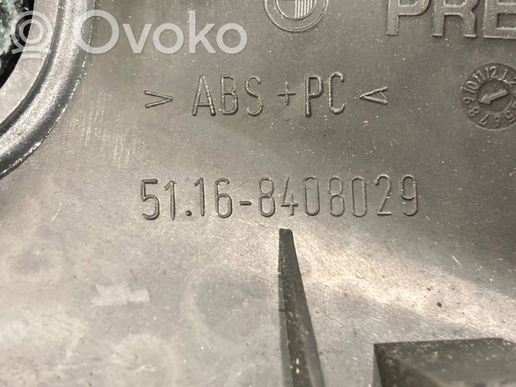 Ātrumu pārslēgšanas sviras dekoratīvā apdare (plastmasas)