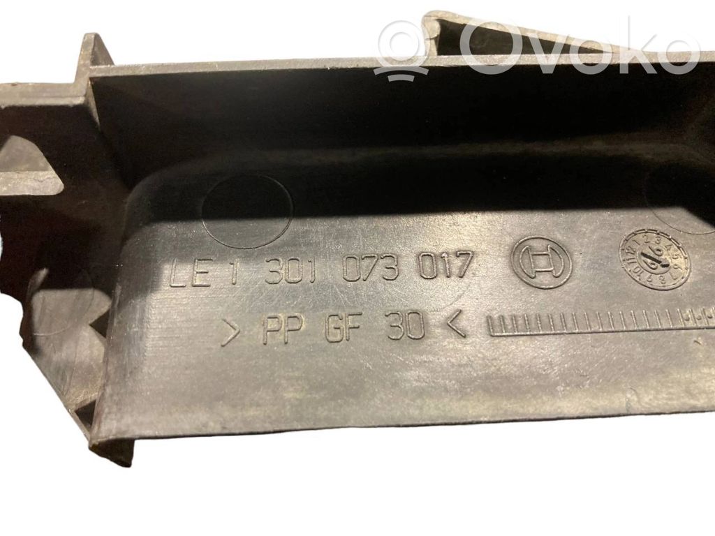 Держатель фары