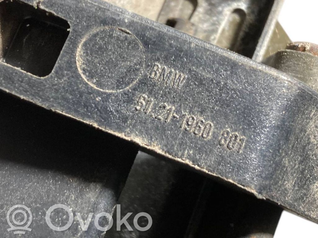 External opening handle