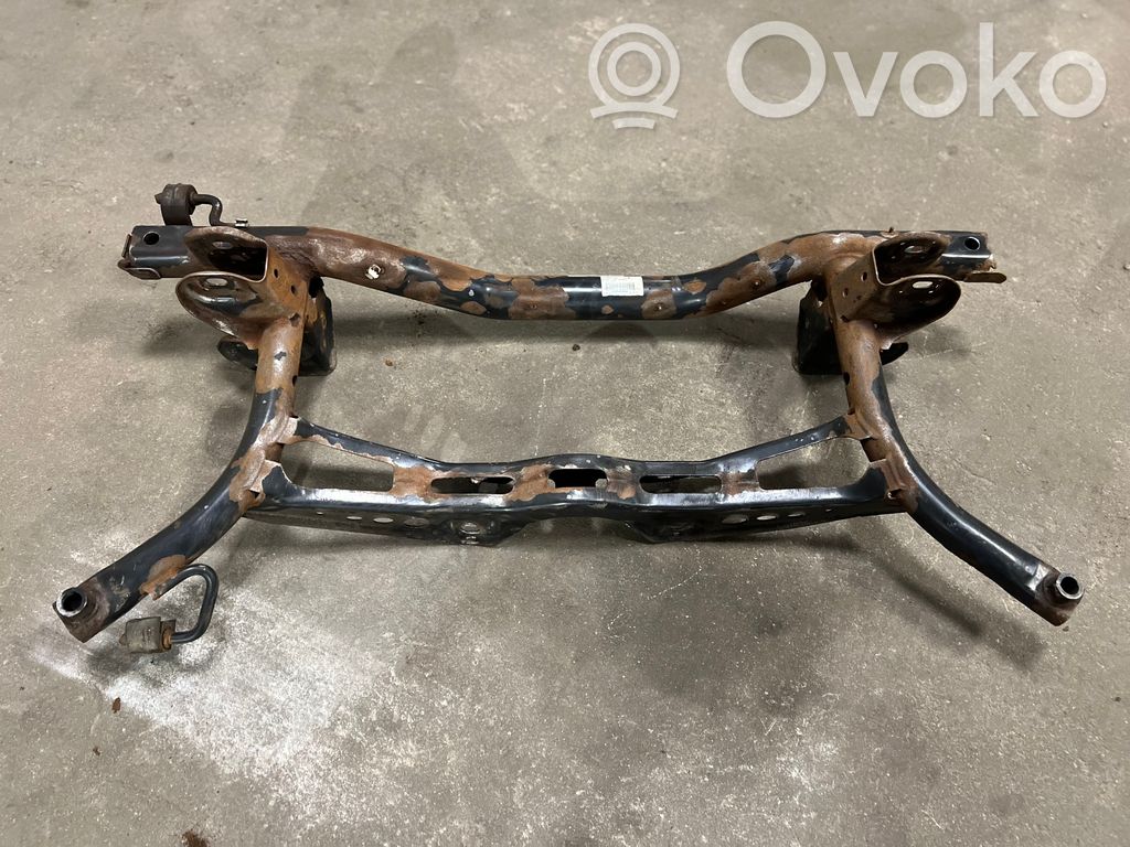 Pusrāmis aizmugurējais / priekšējais