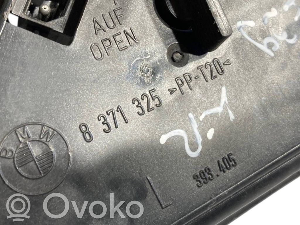 Aizmugures spuldzes vāka turētājs