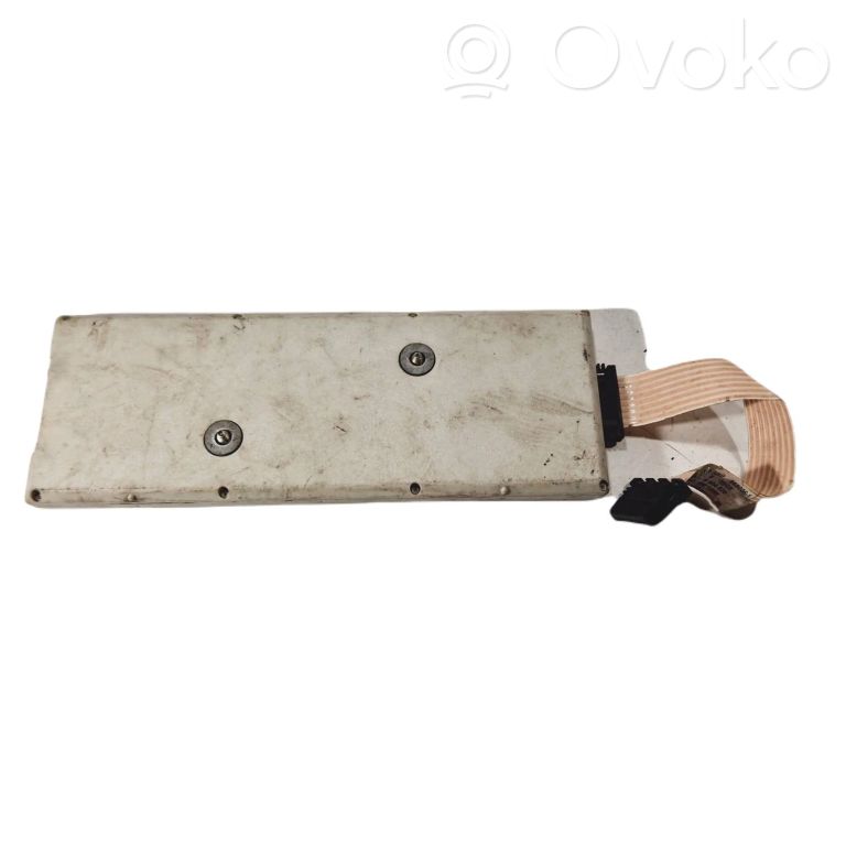 Antenna amplifier
