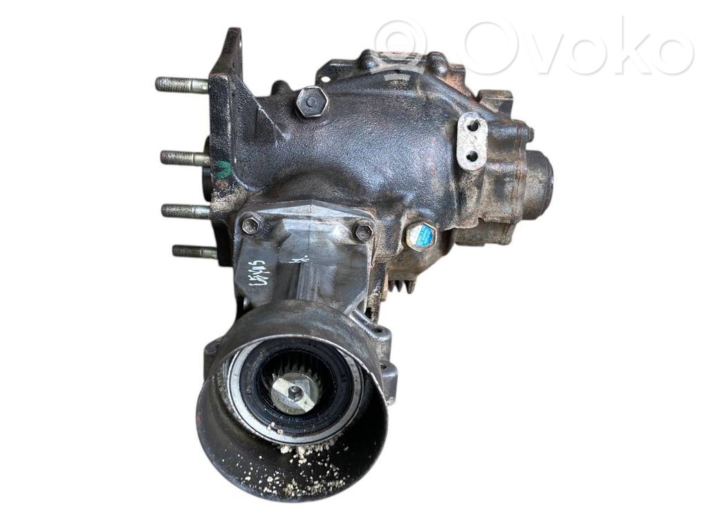 Priekšējais reduktors