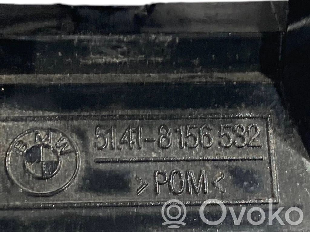 Cita veida salona detaļa