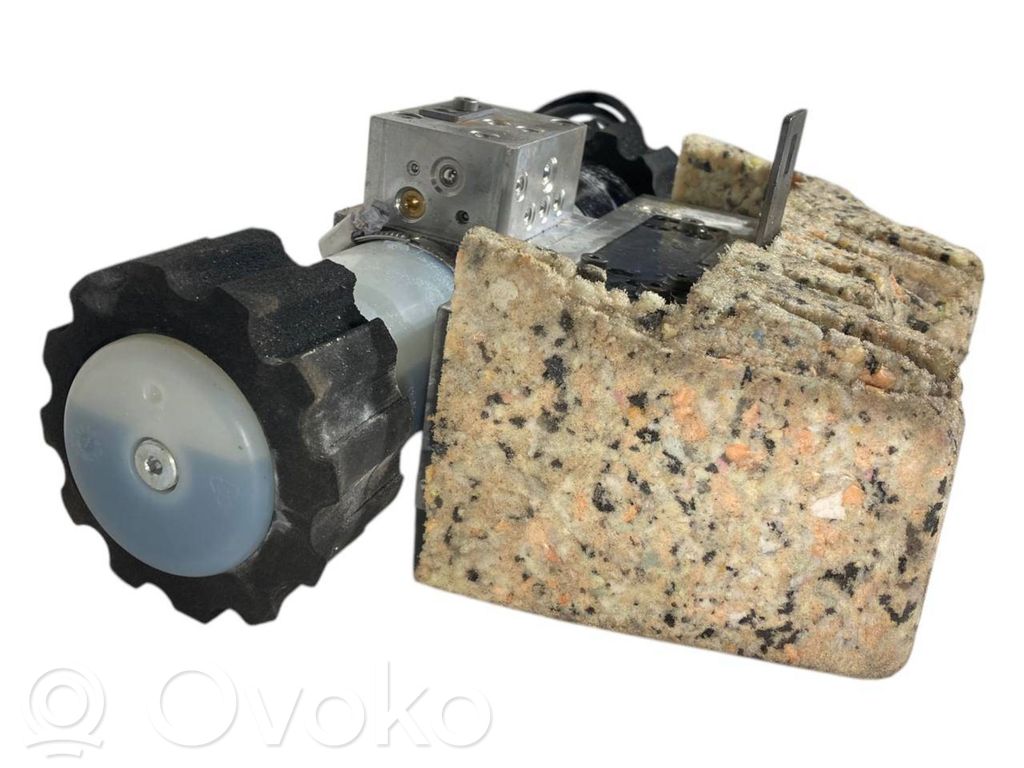 Main hydraulic roof cylinder