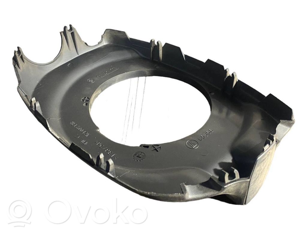Steering axle trim