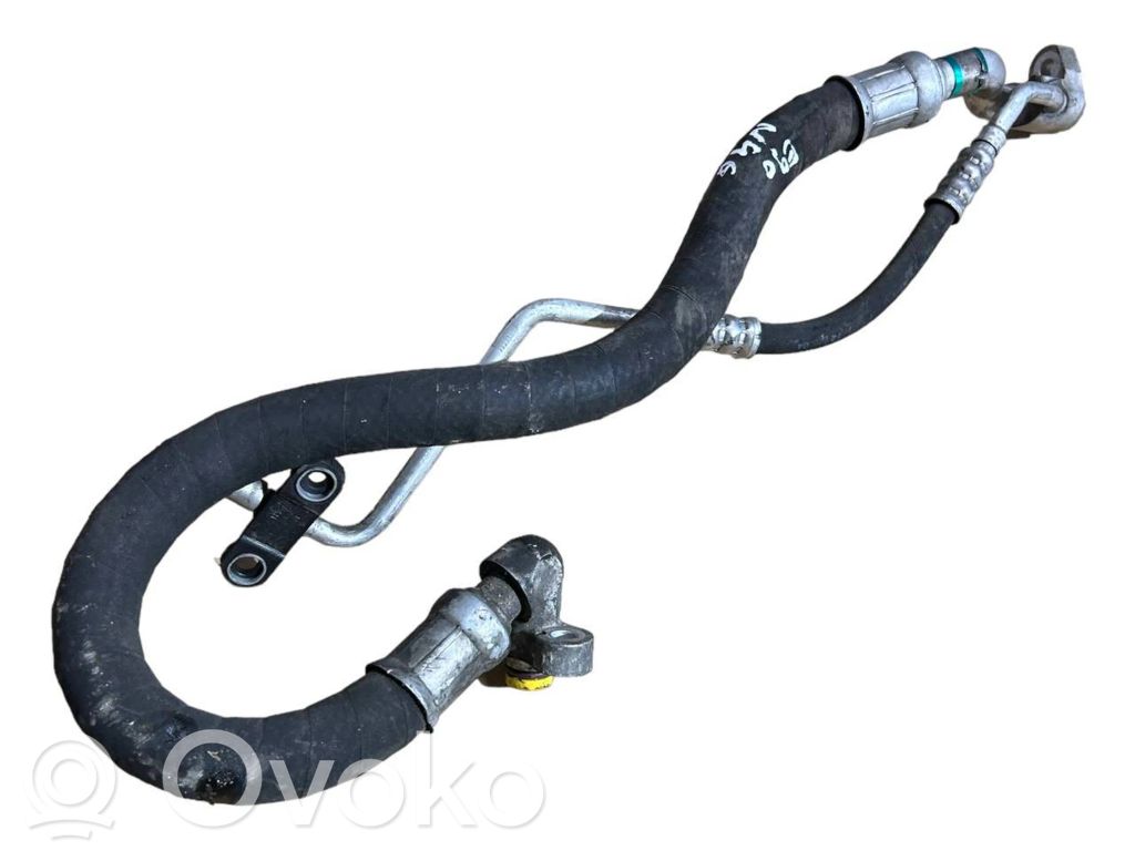 Air conditioner pipe(s) / hose(s)