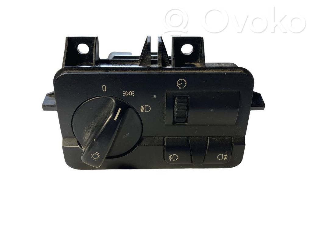 Headlight switch
