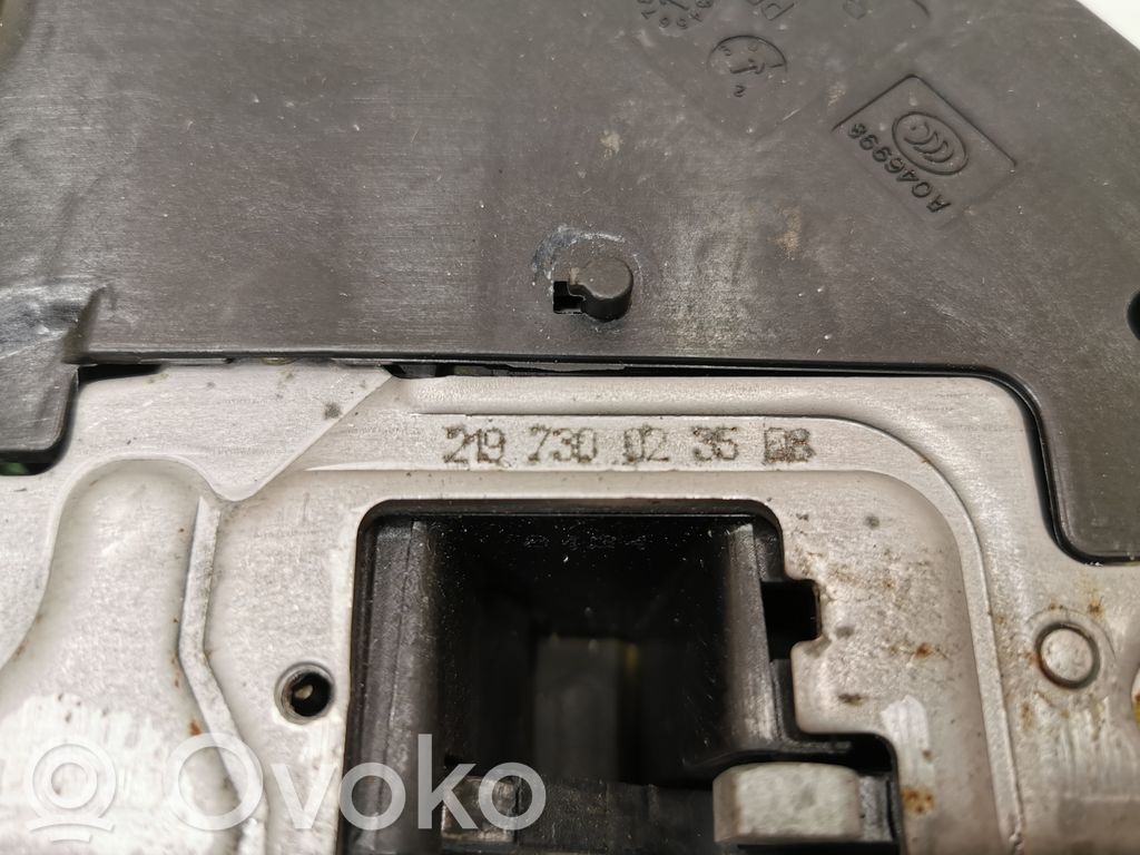 Aizmugurē slēdzene