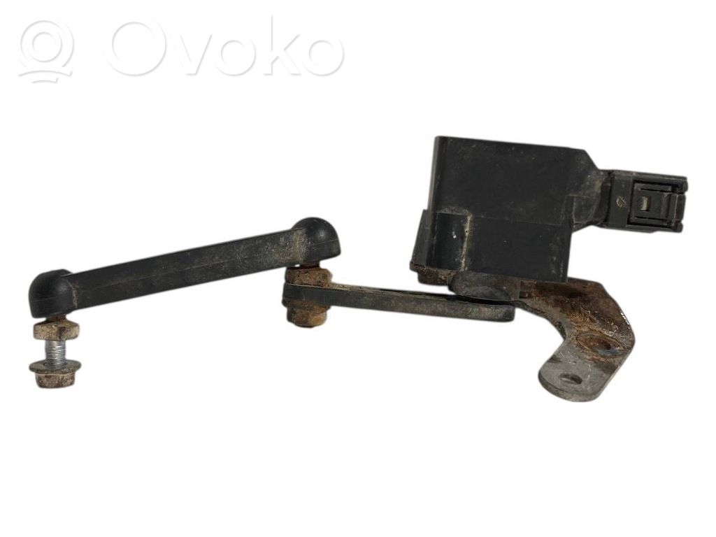 Augstuma sensors (priekšējo lukturu)