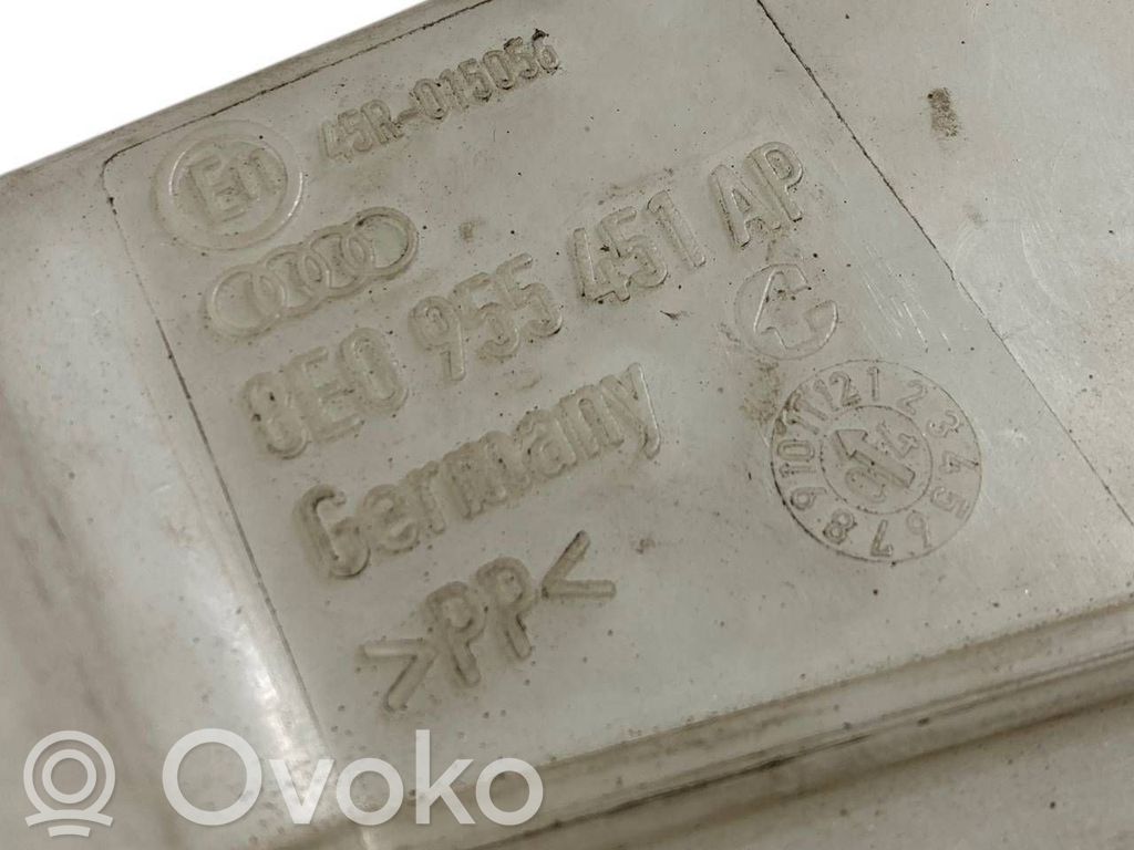 Logu šķidruma tvertne