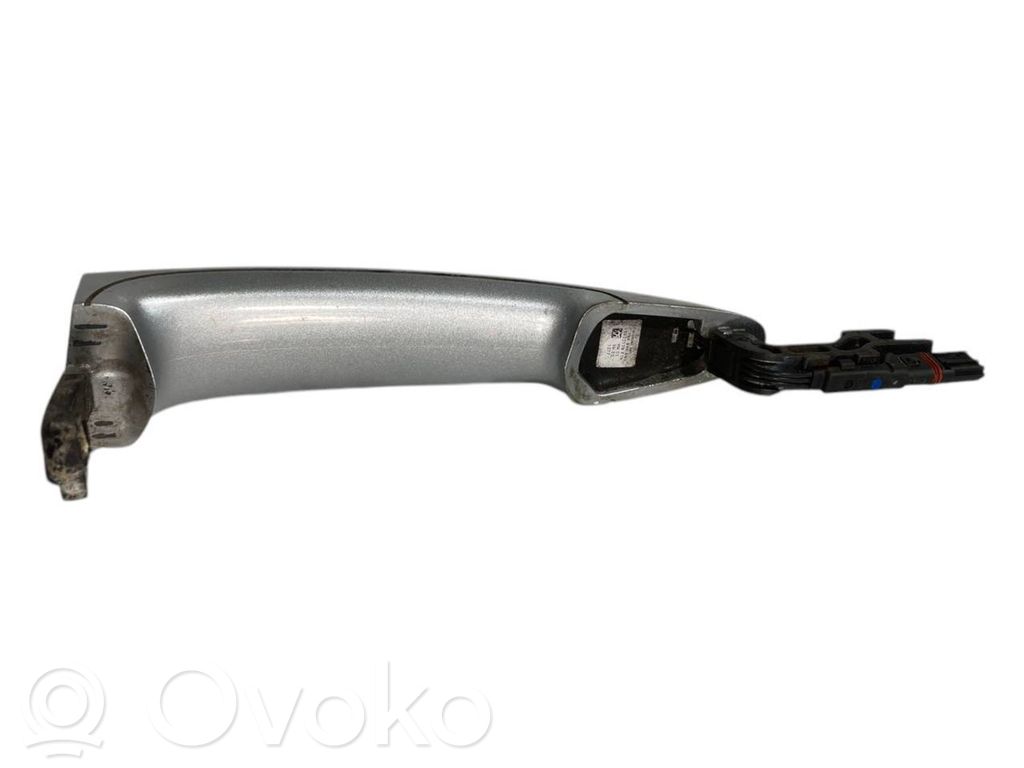 External opening handle