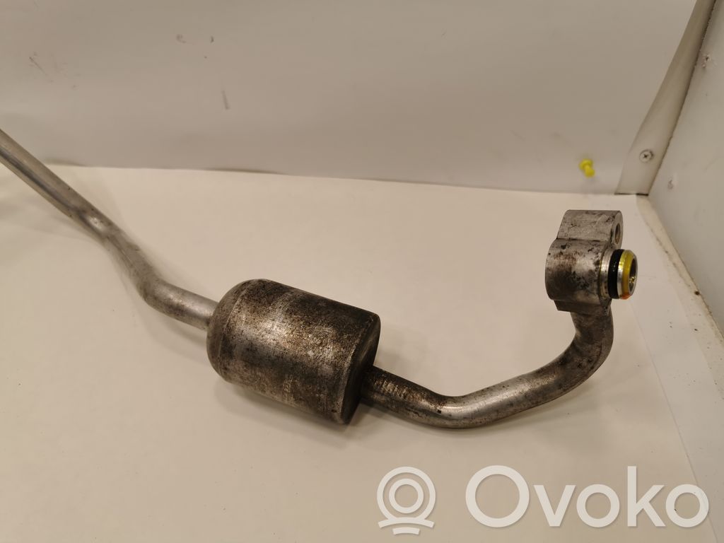 Gaisa kondicioniera caurulīte (-es) / šļūtene (-es)